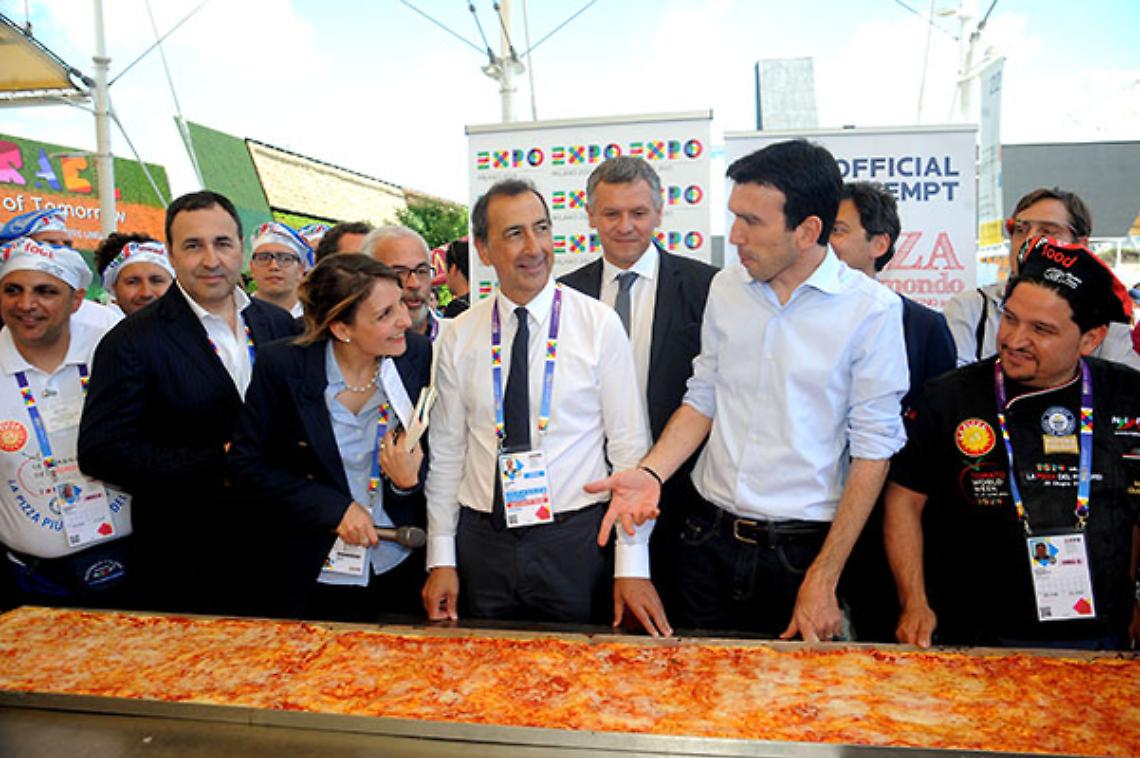 MILANO.  A Expo la pizza più lunga del mondo