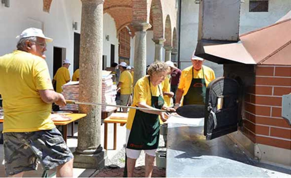 Mercenasco. Pizza in Piazza, un successo