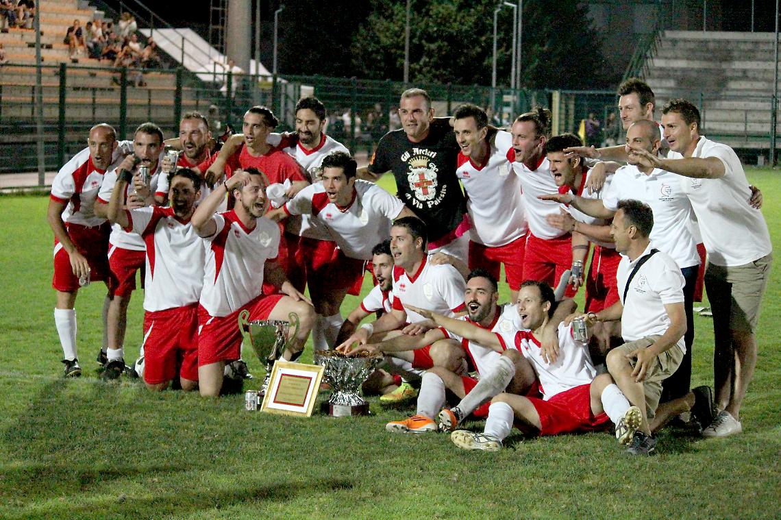 Calcio. I Carri da Getto mettono le mani sul “Torneo degli Arancieri”
