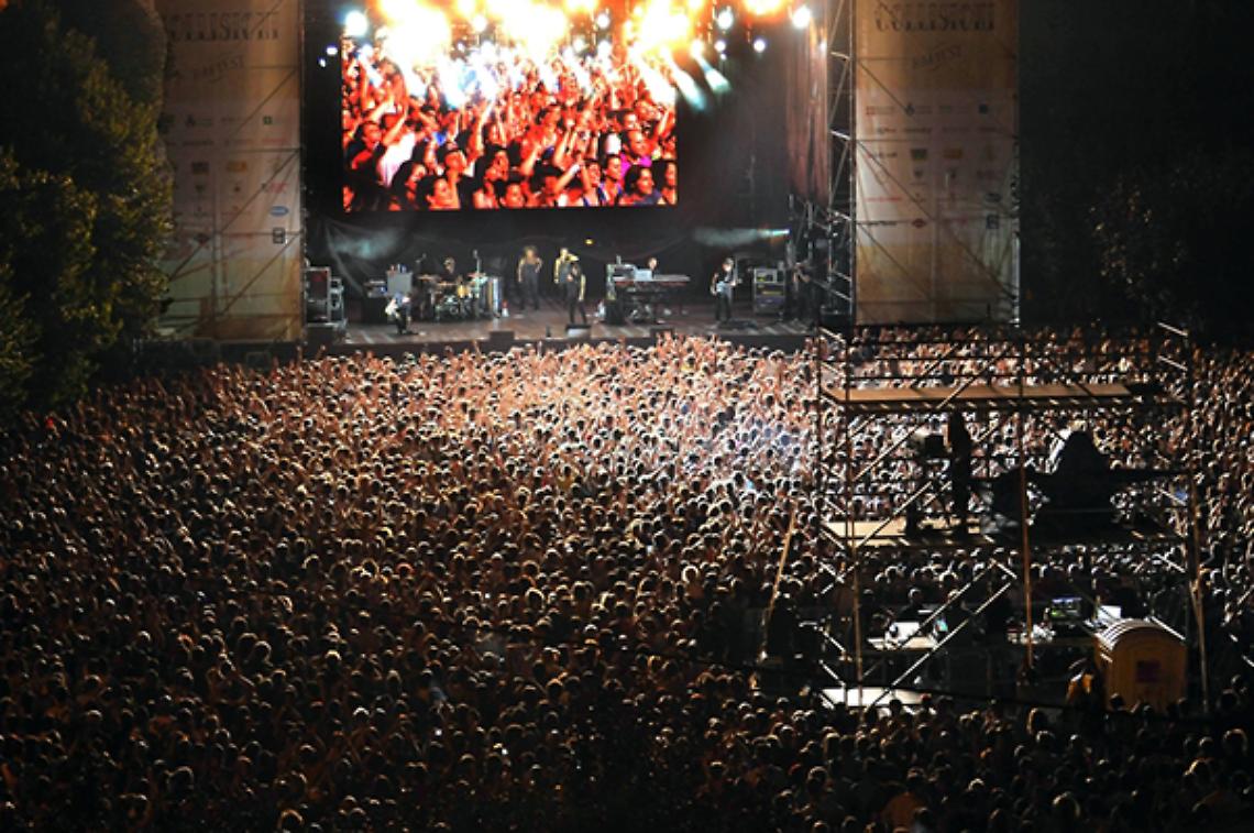 BAROLO. Musica: Collisioni, Willie Peyote a Barolo sabato 18 luglio