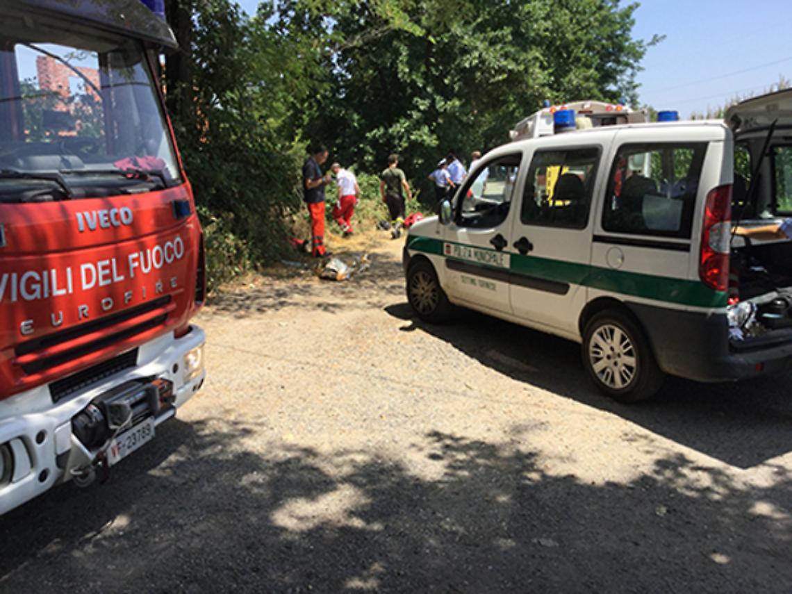 SETTIMO TORINESE. Incidenti stradali: moto contro albero, muore 21enne