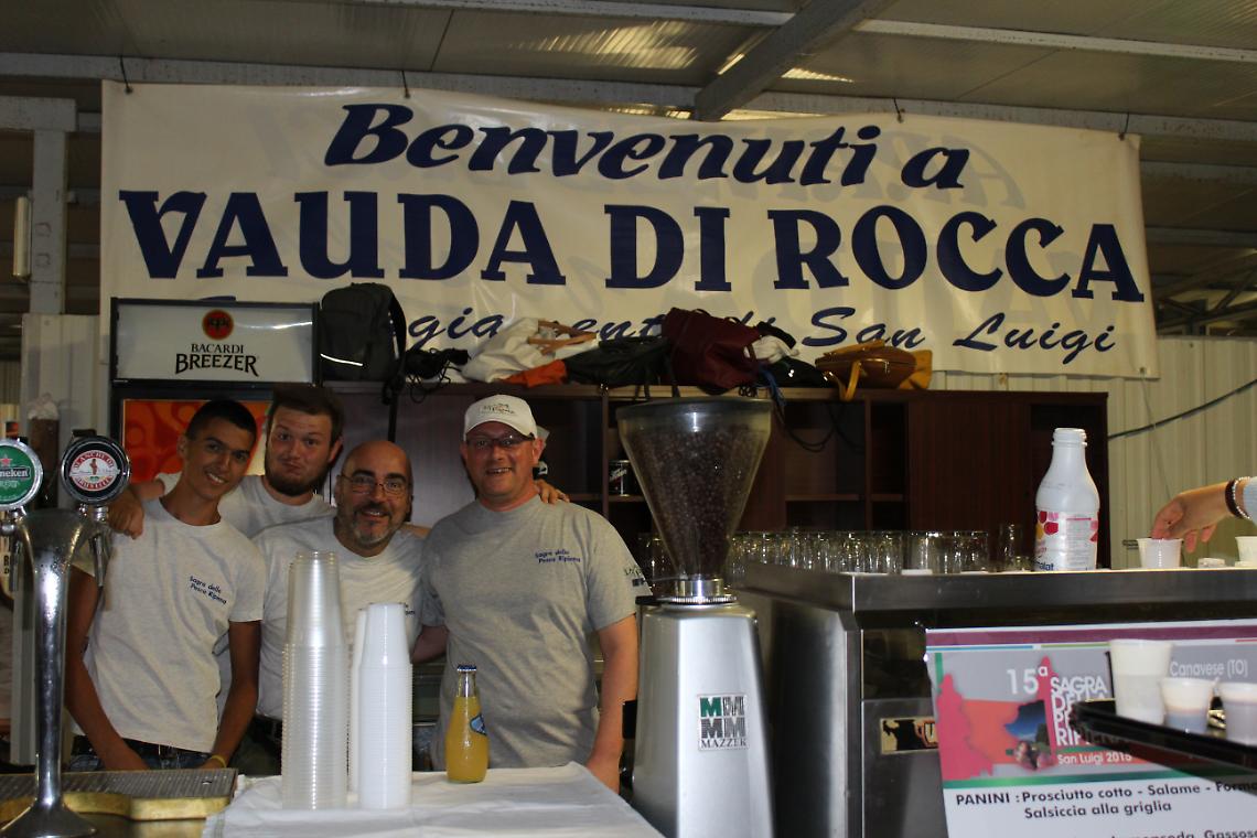 ROCCA. Sagra della pesca ripiena: successo e tradizione.