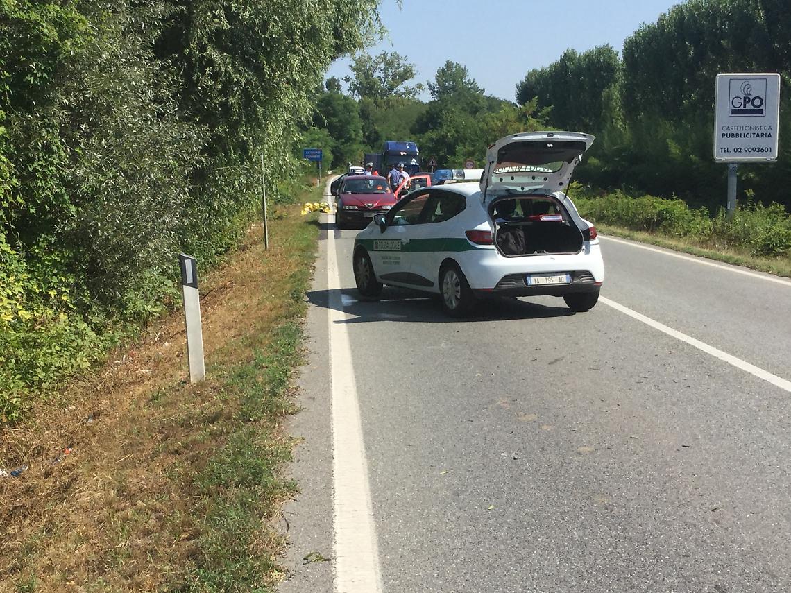 SETTIMO/LEINI/VOLPIANO. Trovato morto in un fosso accanto allo scooter