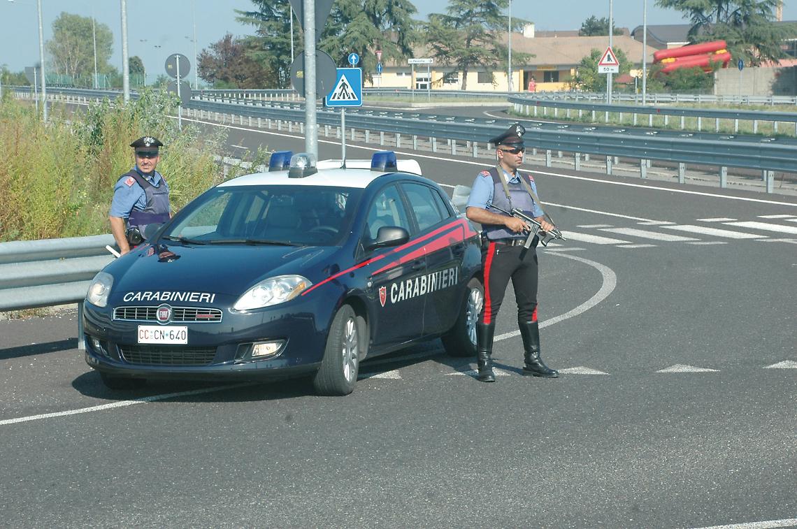 CHIVASSO. Trovato il nascondiglio del ladro (con la refurtiva). Ma lui non c'&egrave;