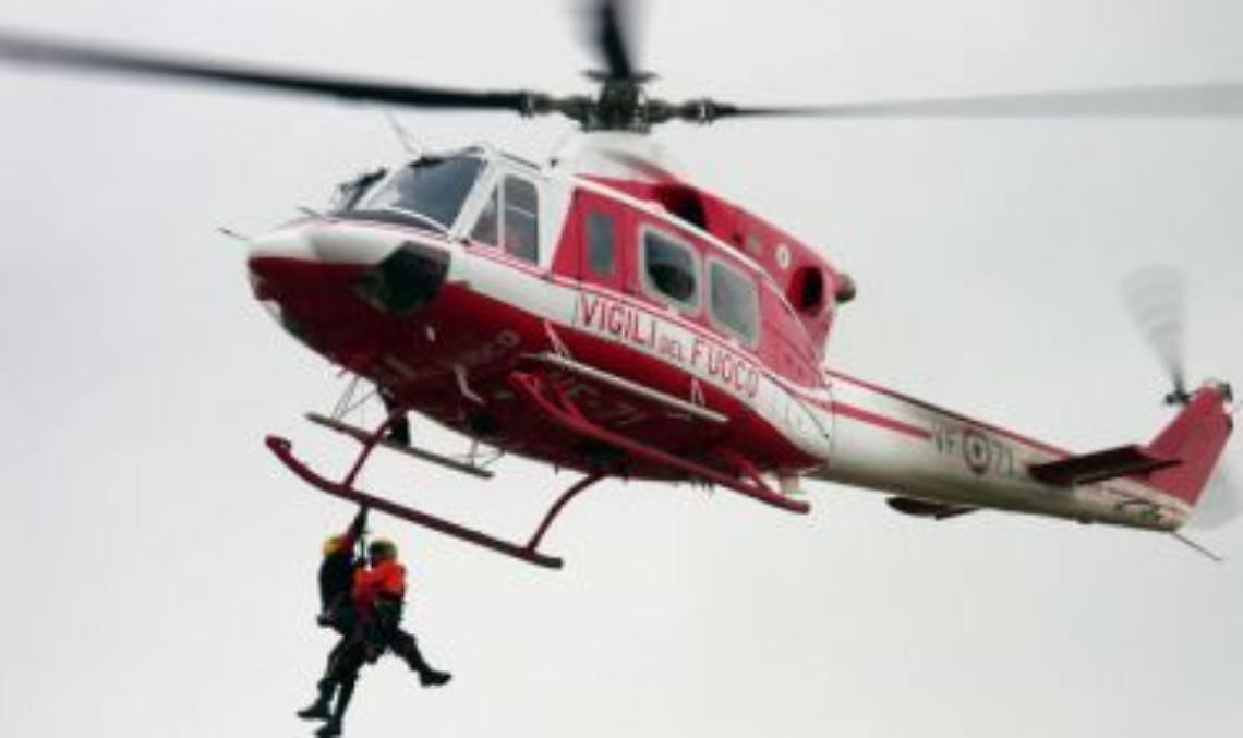 L'elicottero Drago dei vigili del fuoco
