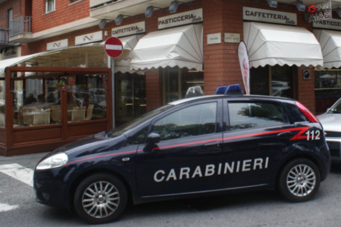 TORINO. Reclama stipendi arretrati e gli sparano, tre arresti