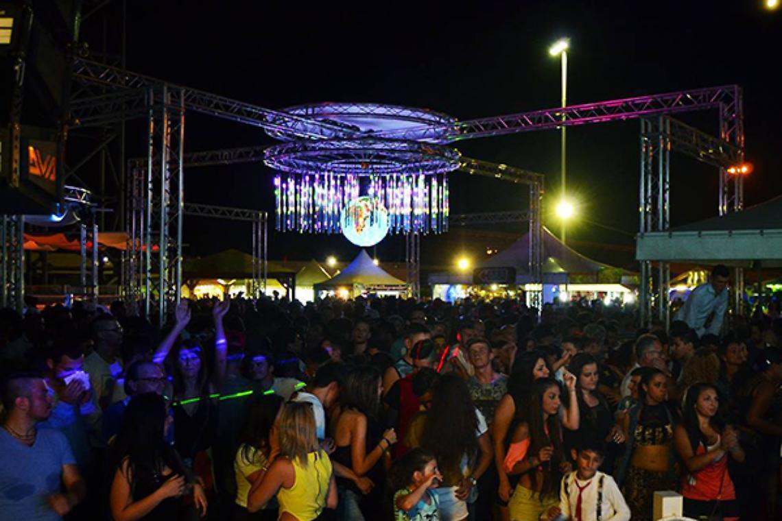 TORINO. Festival balli latini sfora orario, denunciato gestore