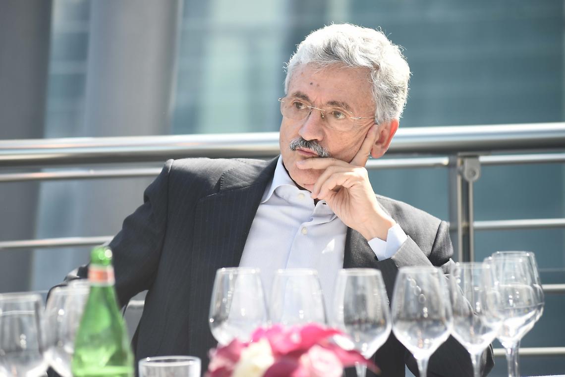 STRESA. D'Alema a Renzi, "abbraccio Obama anche a Letta e Cameron..."