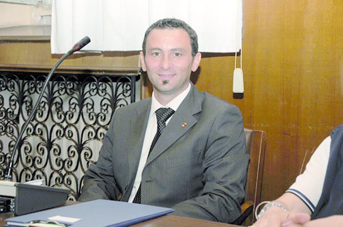 CHIVASSO. Tessere finite, Pd nel caos