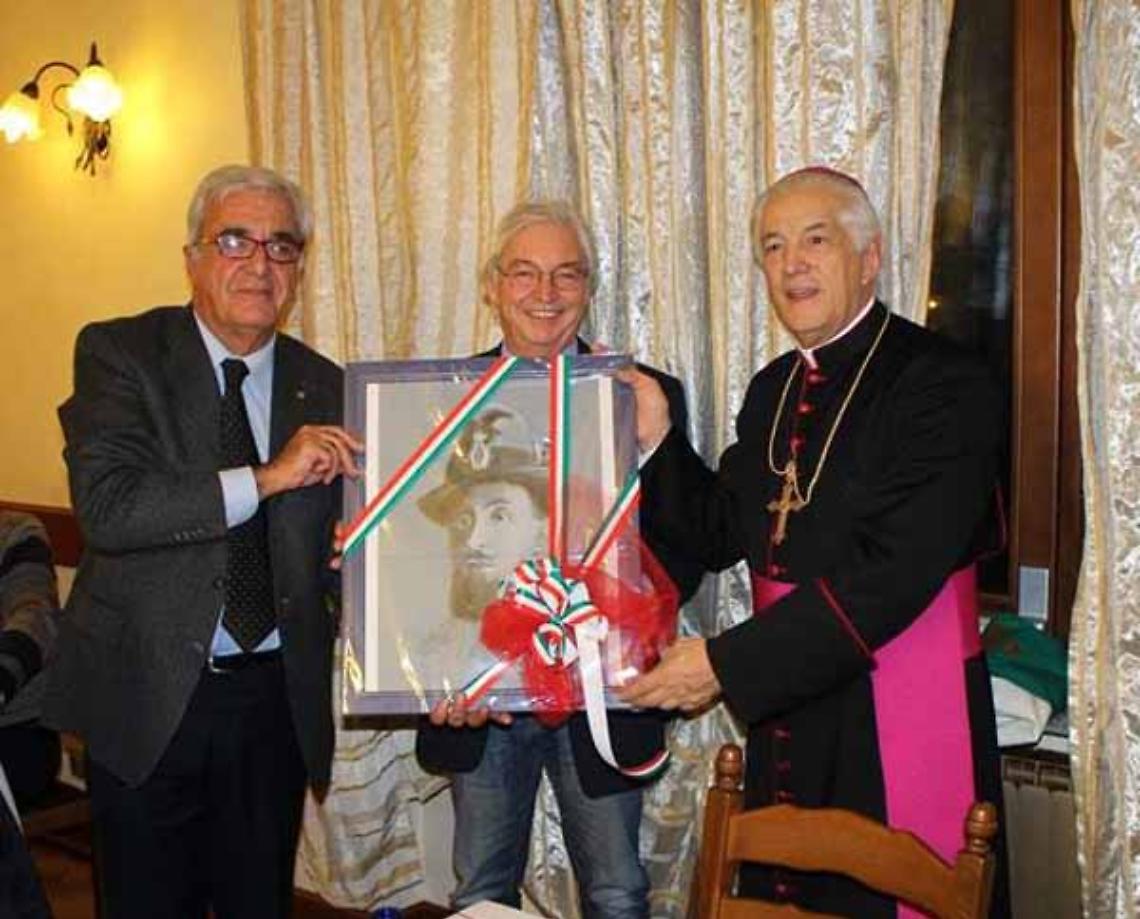 AZEGLIO  Il Vescovo a Pobbia rende omaggio ai Cappellani Militari della Grande Guerra
