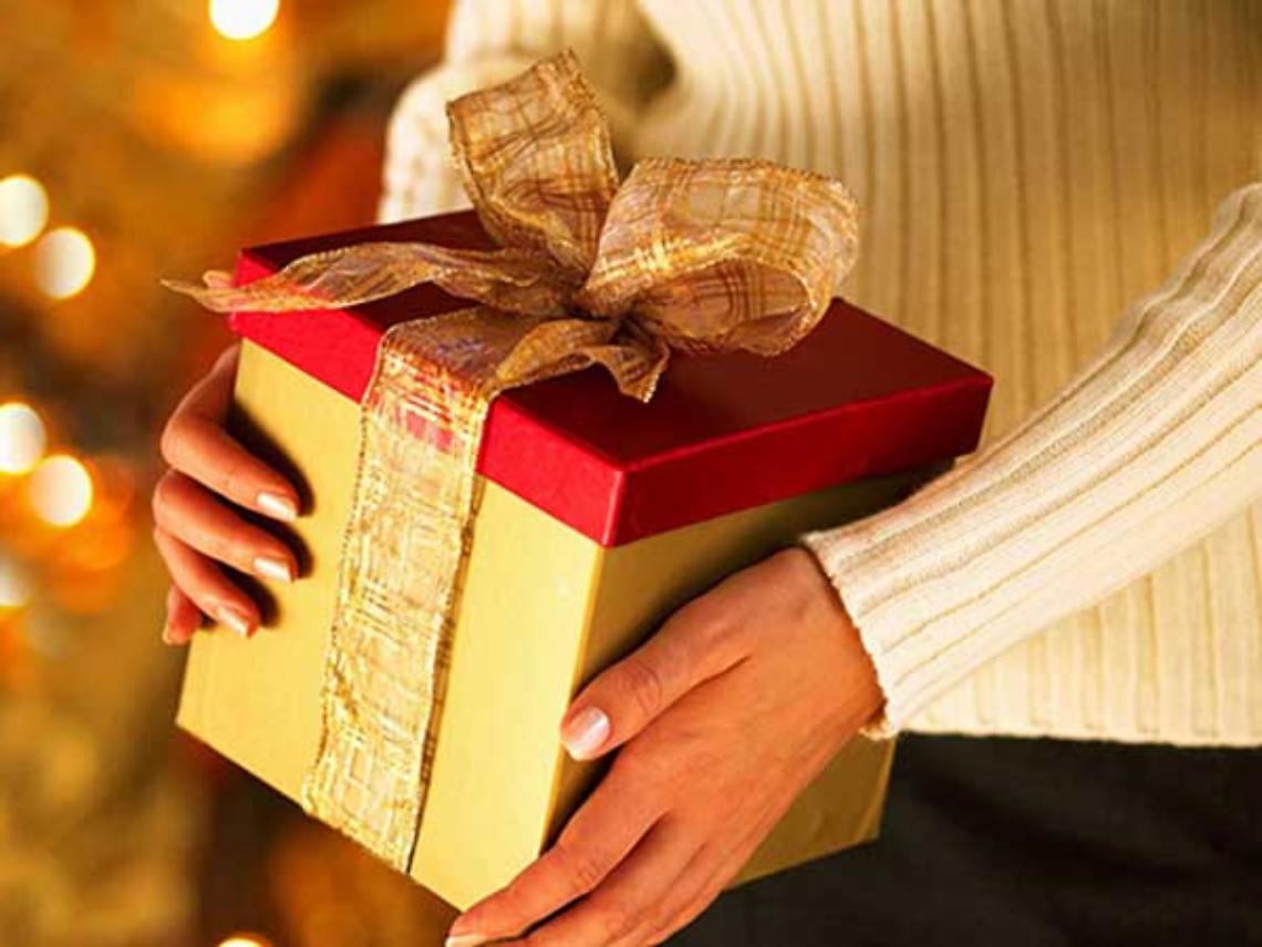 IVREA. Tanti “regalini” nel ricordo di Lucia Guelpa