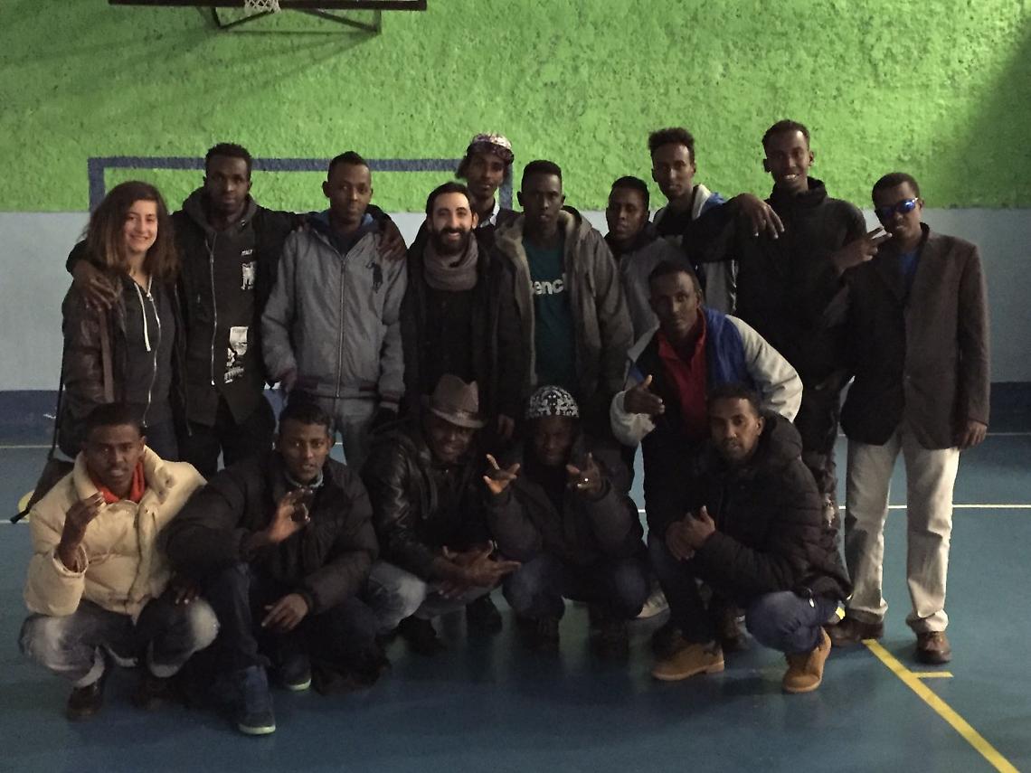 SAN SEBASTIANO. Il paese apre le porte a dodici ragazzi somali.