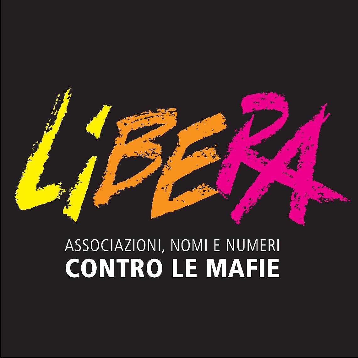 SAN GIUSTO. Legalità: veglia notturna di Libera nella villa dei narcos incendiata