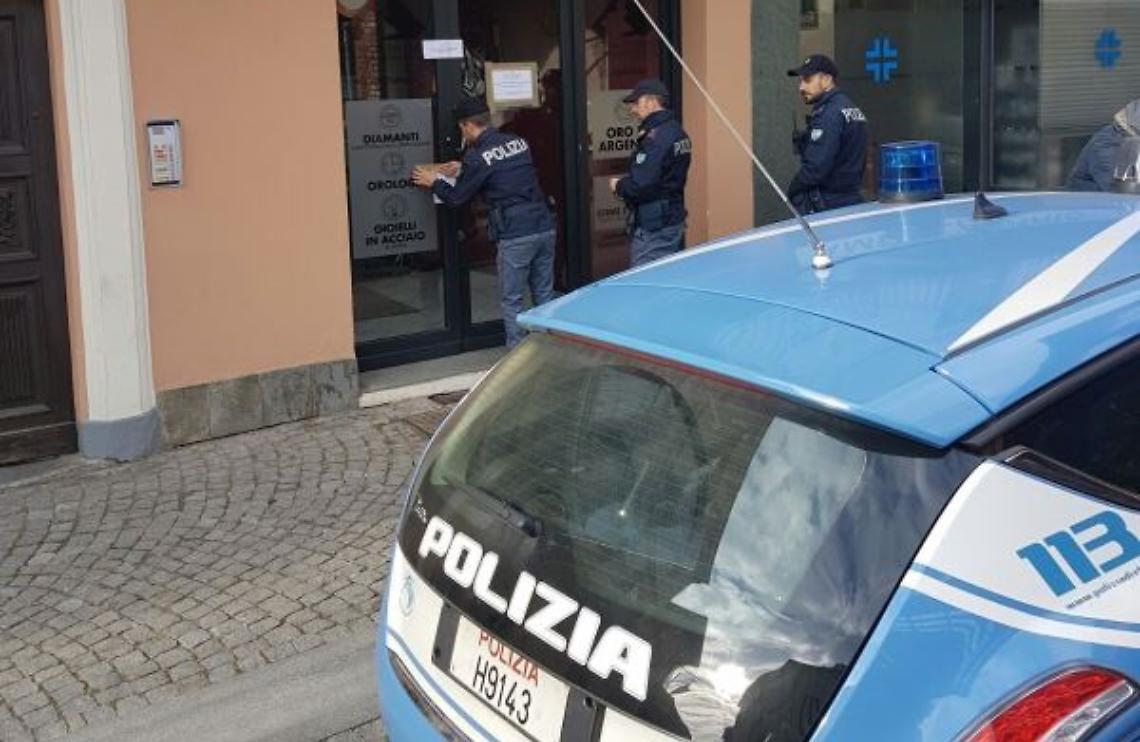 TORINO. Compro oro ricettavano merce rubata, 8 centri chiusi