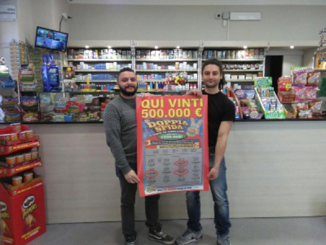 CASELLE. Gratta e vince 500 mila euro nella tabaccheria di via Cravero