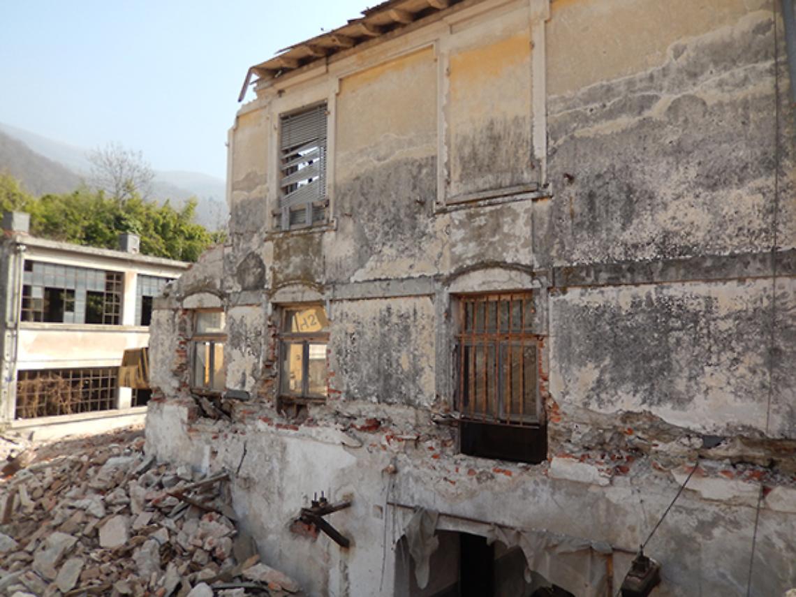 PONT CANAVESE. Ex conceria: riprese le demolizioni