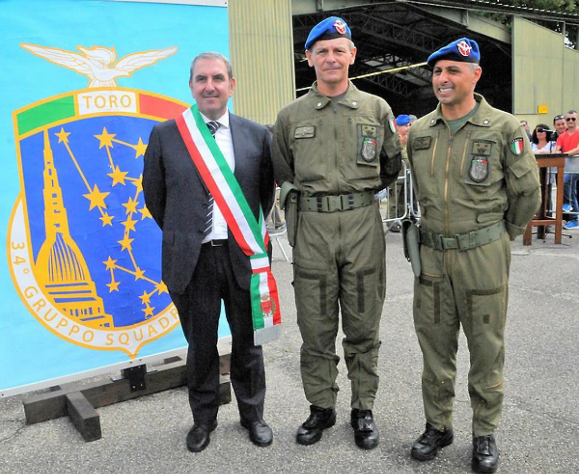 VENARIA. Una benemerenza al 34° “Toro”