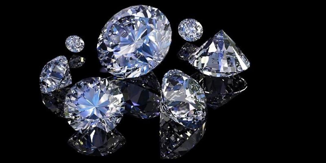 TORINO. Bolaffi: asta diamanti, gioielli e orologi, lotti visibili