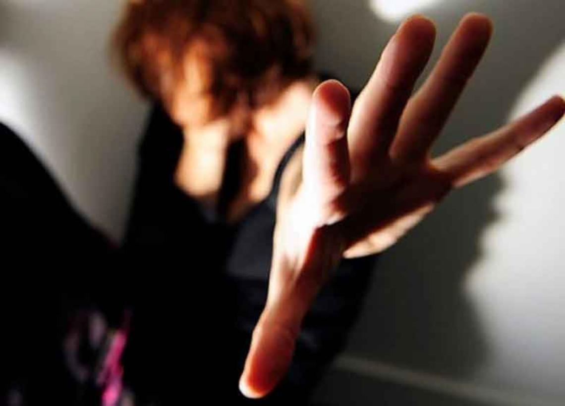 TORINO. Rinchiudono donna e la costringono a far sesso, arrestati