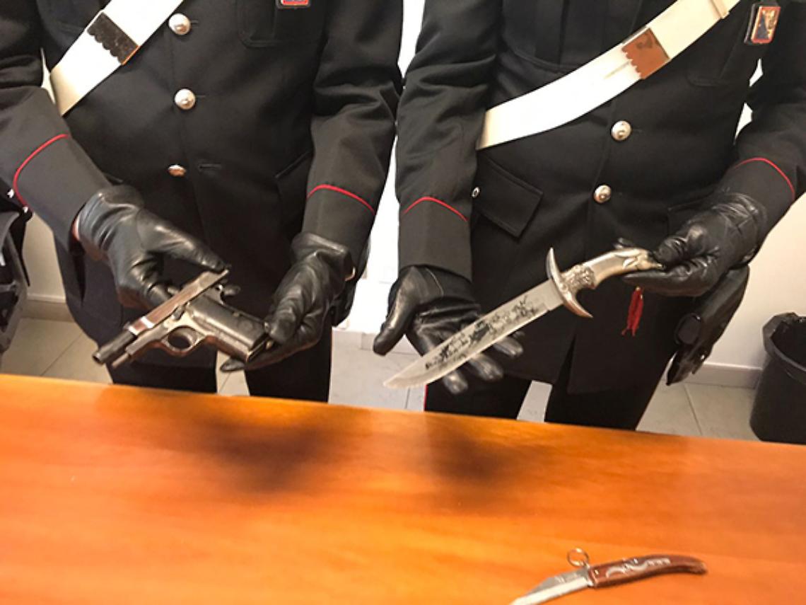 LEINI/VOLPIANO. "Mi vogliono uccidere", 45enne gira armato, arrestato