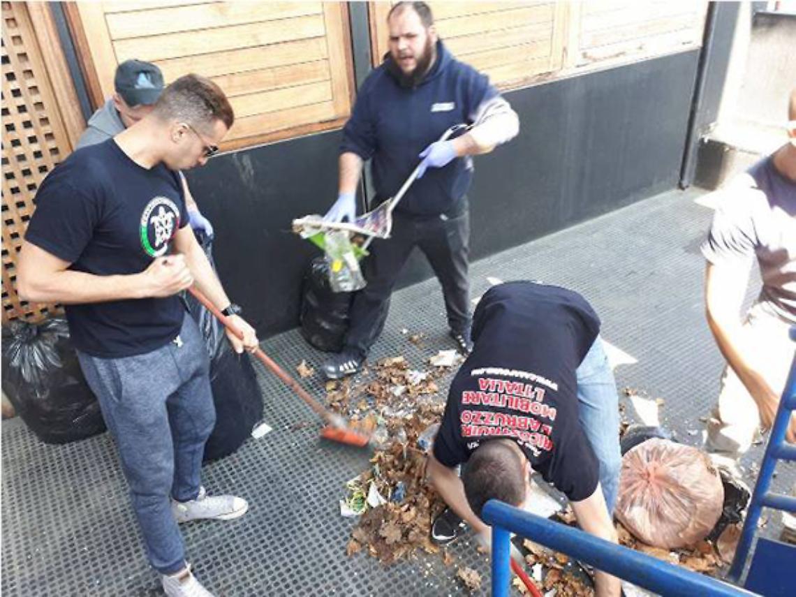 IVREA. Casapound ripulisce La Serra