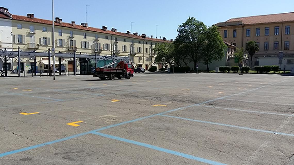 VENARIA. Nuova tracciatura area mercatale in Piazza Don Alberione