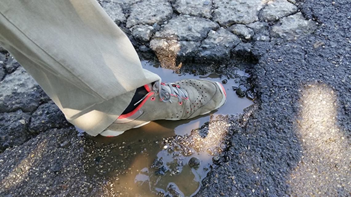 VENARIA. I moderati attaccano: "Strade groviera. Il Comune dorme"