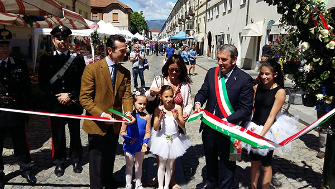 VENARIA. La "Festa delle Rose" continua ad essere l'evento clou della città!