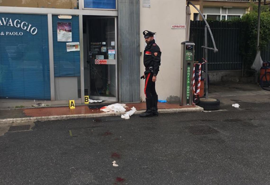 TORINO. Rapinatori feriscono benzinaio, uomo è in sala operatoria