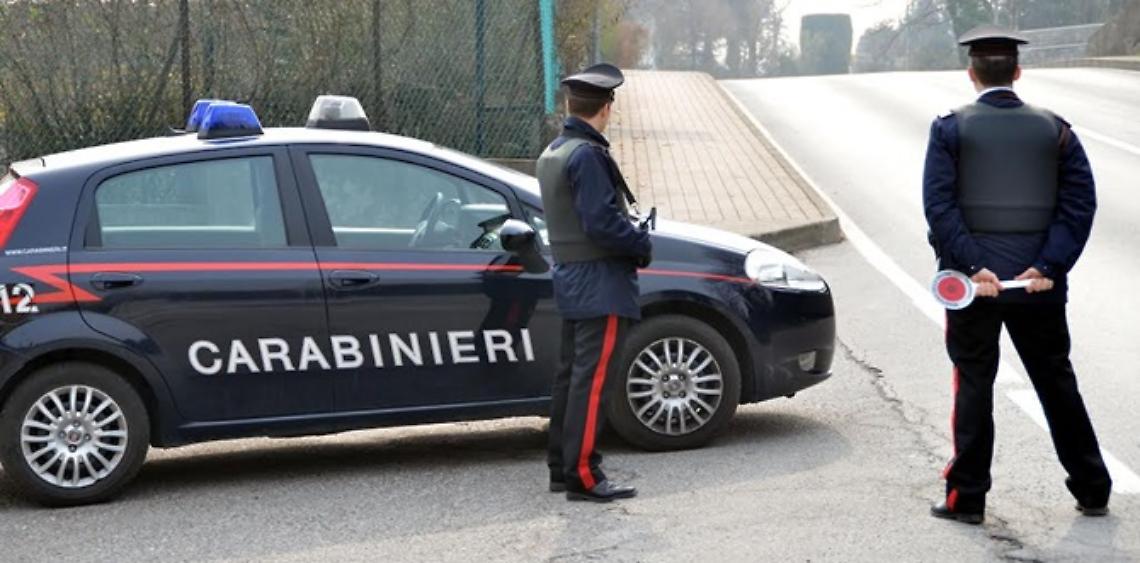 BRA. Fugge all'alt dei carabinieri, con falso tesserino Vigile