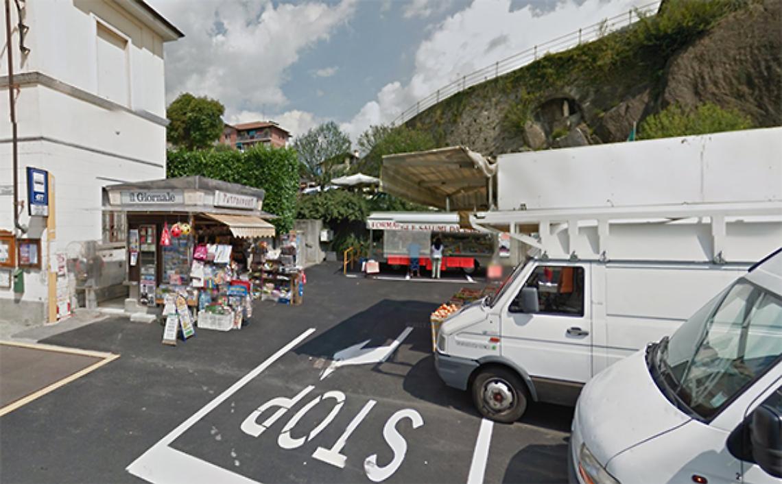 PONT CANAVESE. In piazza Craveri l’edicola non aprirà mai più...