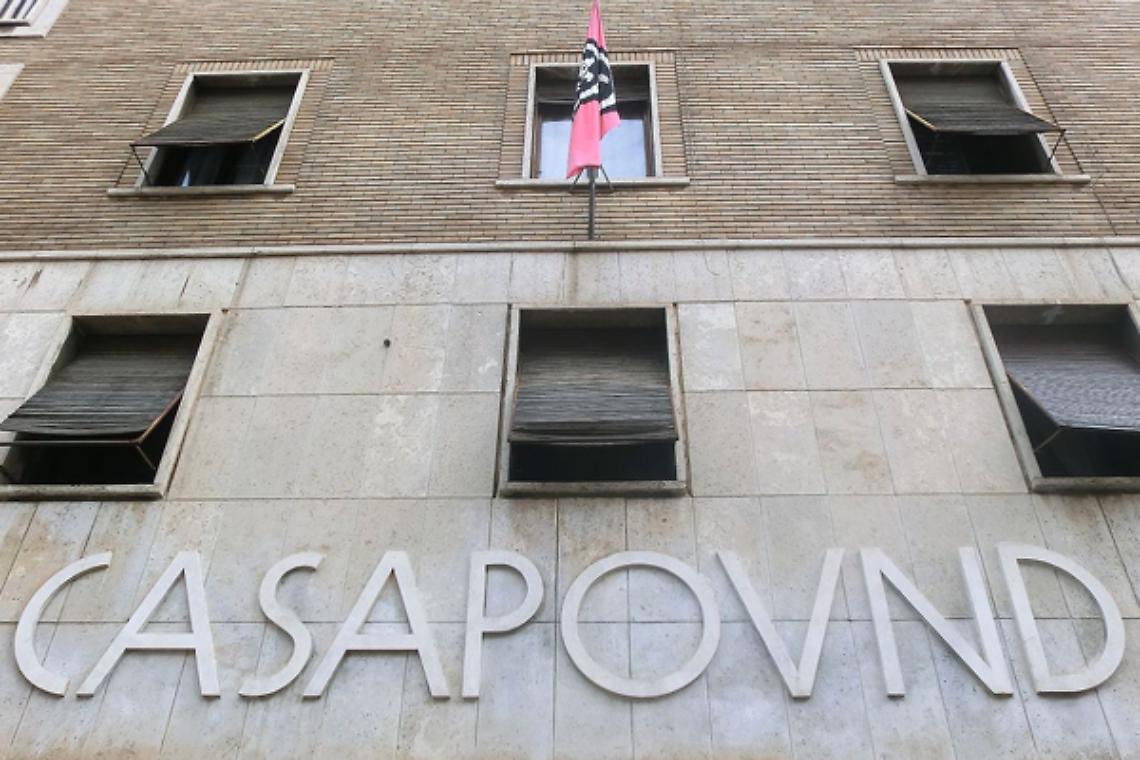 TORINO. Maestra inneggia a fascismo su Fb, solidarietà da CasaPound