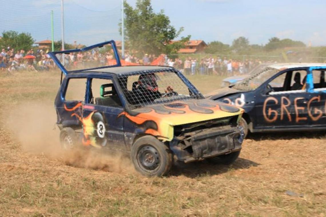 VILLAREGGIA. Tutto pronto per il ritorno del “Demolition Derby”