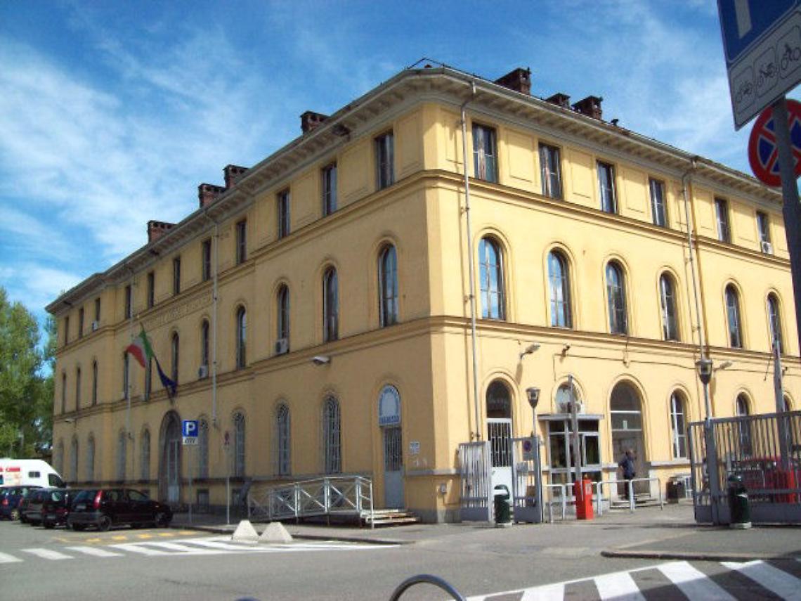 TORINO. Scappa da ospedale per rapinare farmacia, arrestato