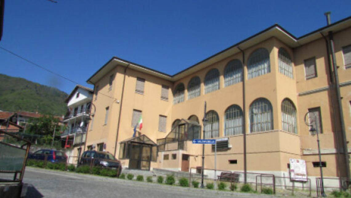 LESSOLO. Nasce la piazza del Comune