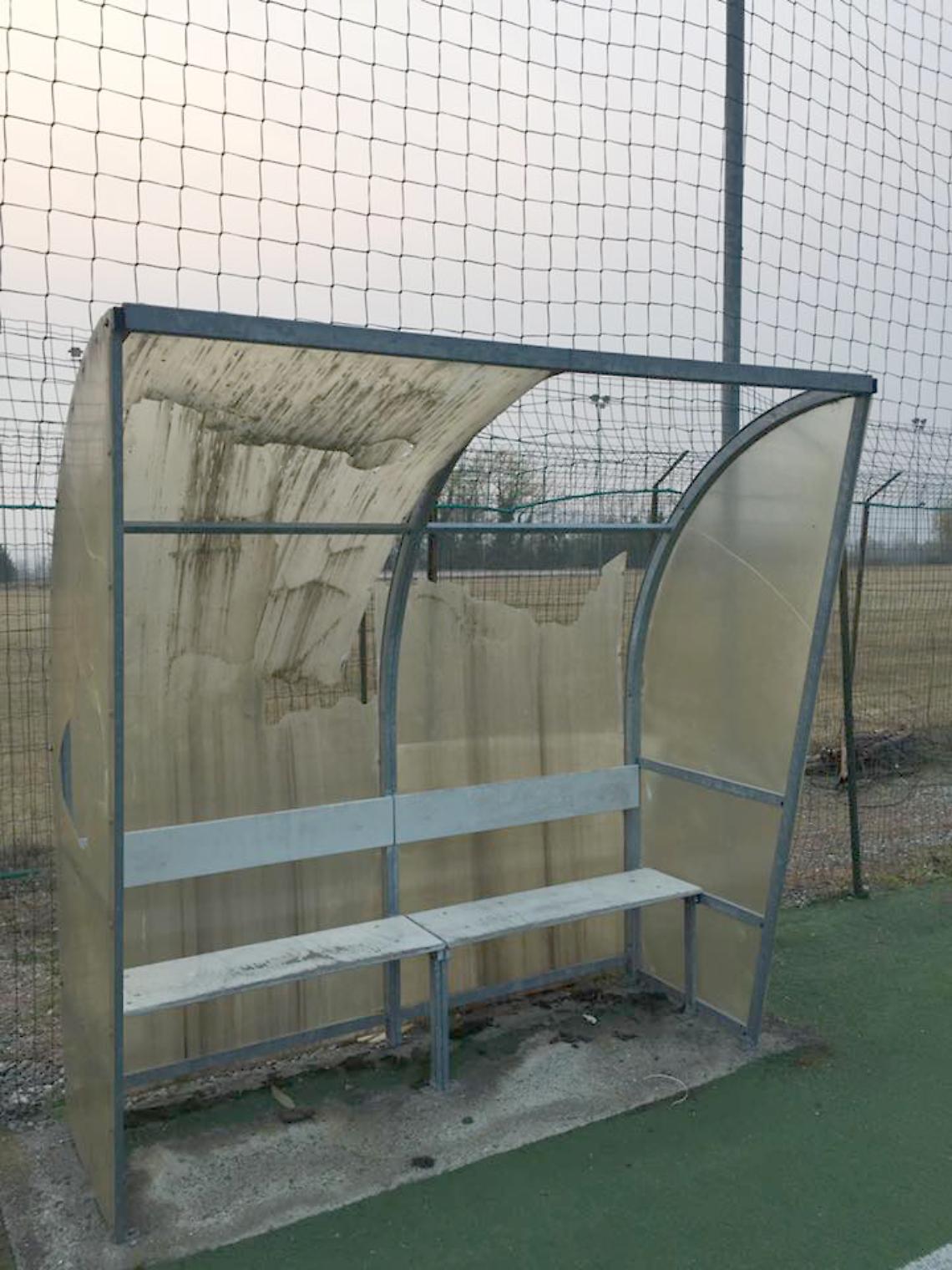 BAIRO. Devastato l’impianto sportivo