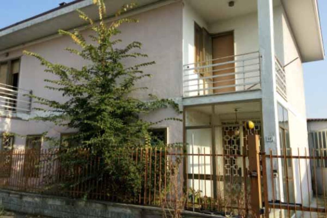SAN MAURIZIO. Il bene confiscato bloccato da ipoteche