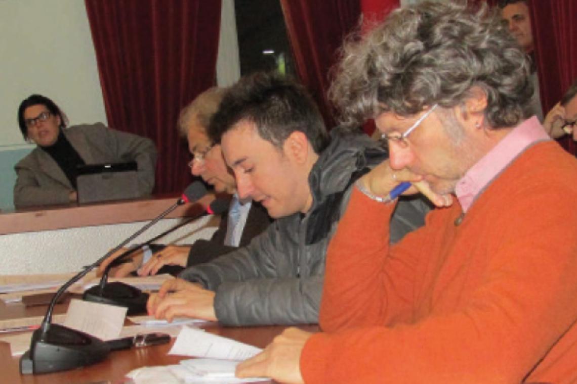 IVREA. Ivrea parcheggi? No! Anche altro