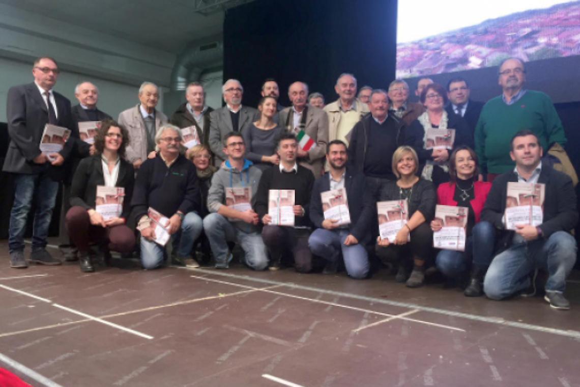 VILLAREGGIA. In festa per i 70 anni del Comune