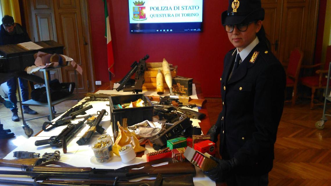 SAN BENIGNO. Mitra esplosivo e munizioni, sequestro arsenale nel Torinese