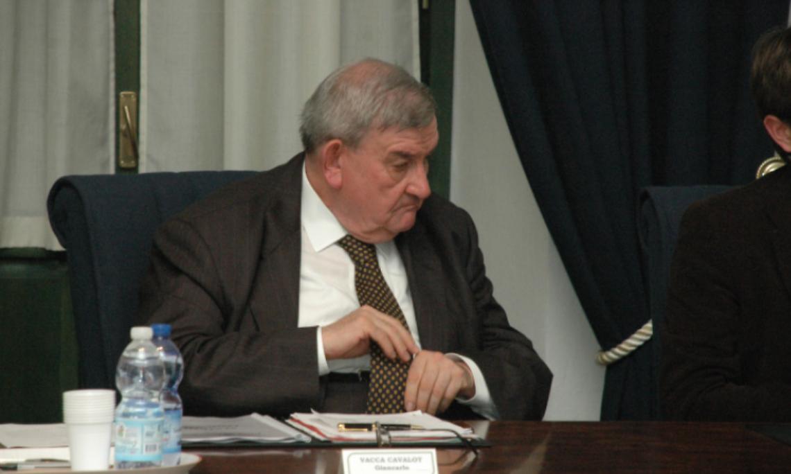 COURGNE'. Da ieri si paga la sosta L’ex sindaco Cavalot contrario