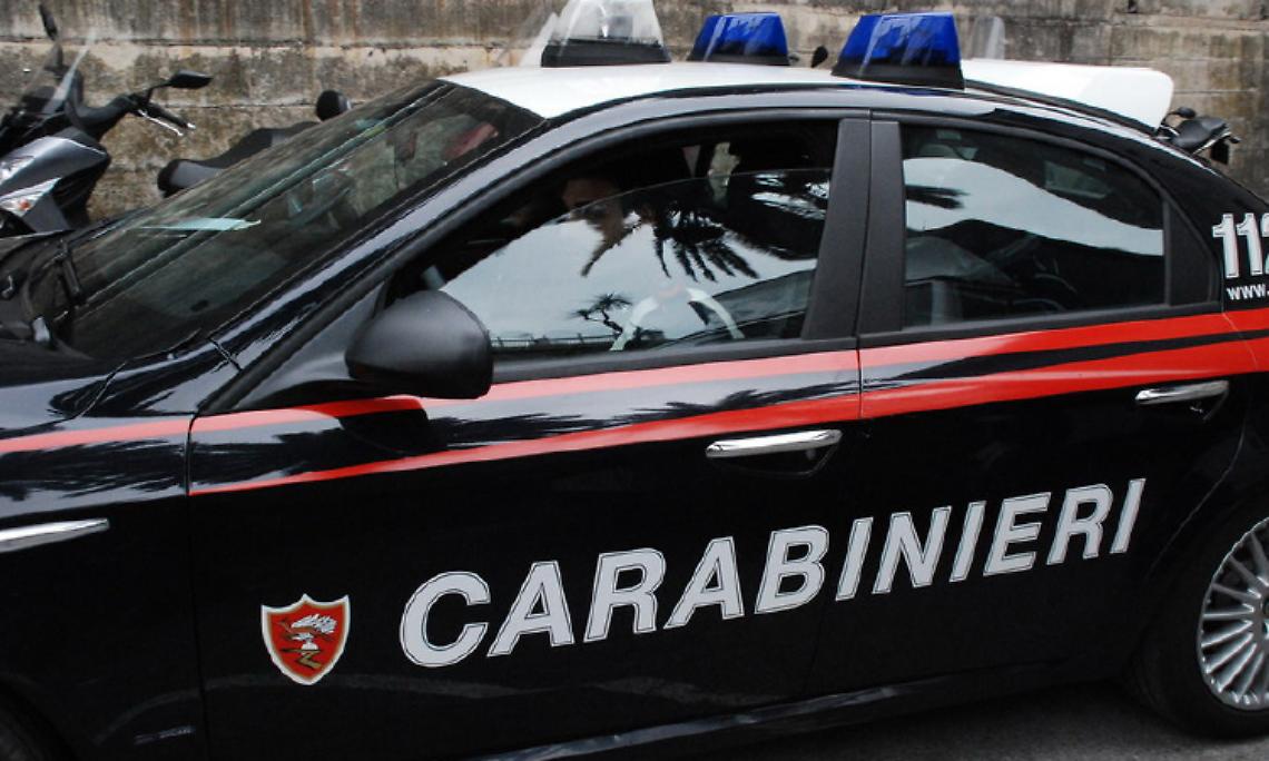 Tentato suicidio a Costigliole d&rsquo;Asti, salvato dai carabinieri nel garage di casa