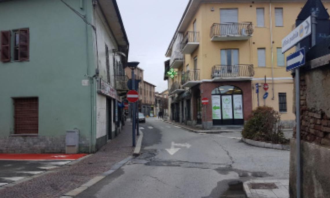 LEINI. Ancora lavori su via Carlo Alberto