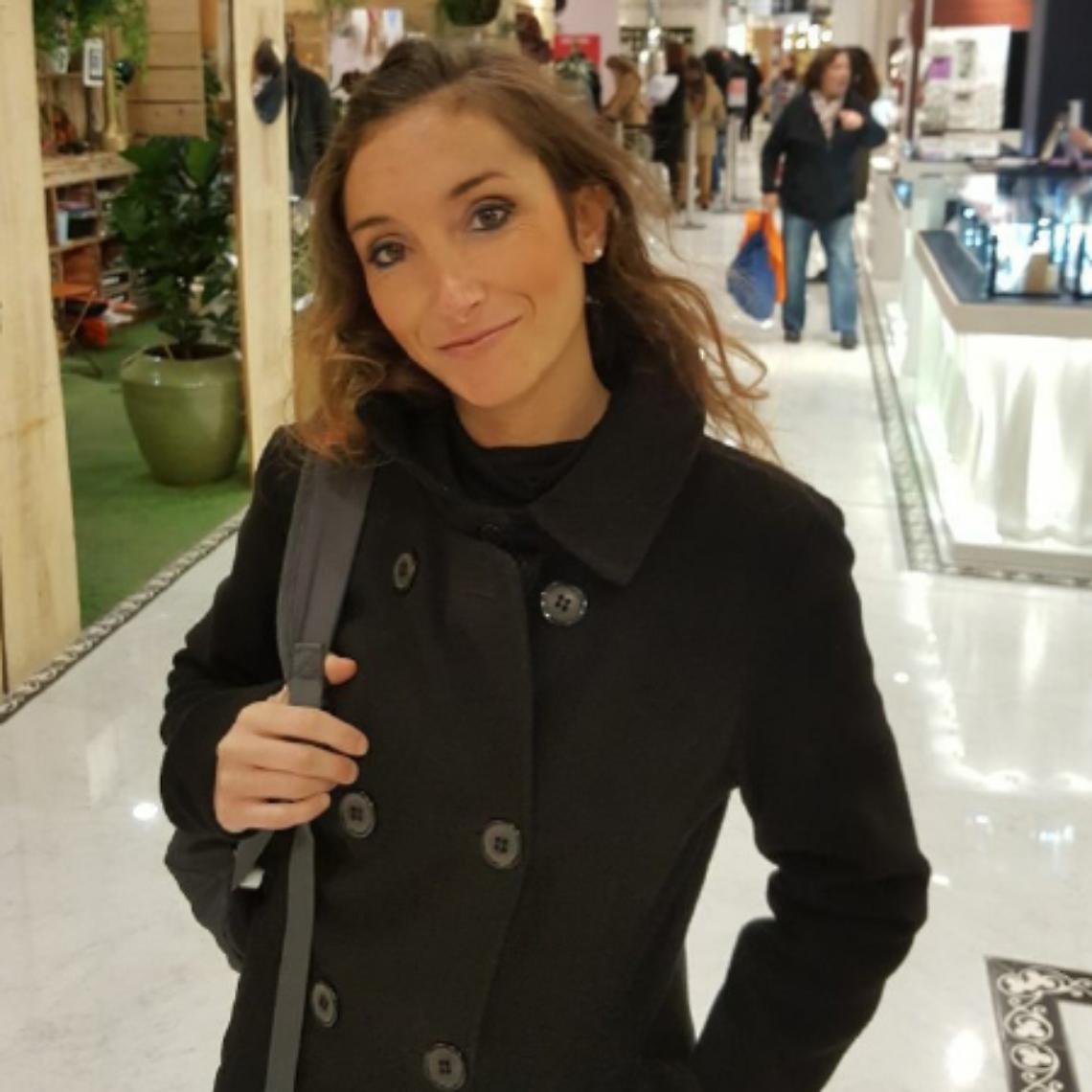 CASTIGLIONE. La neo parlamentare grillina prende appunti come a scuola