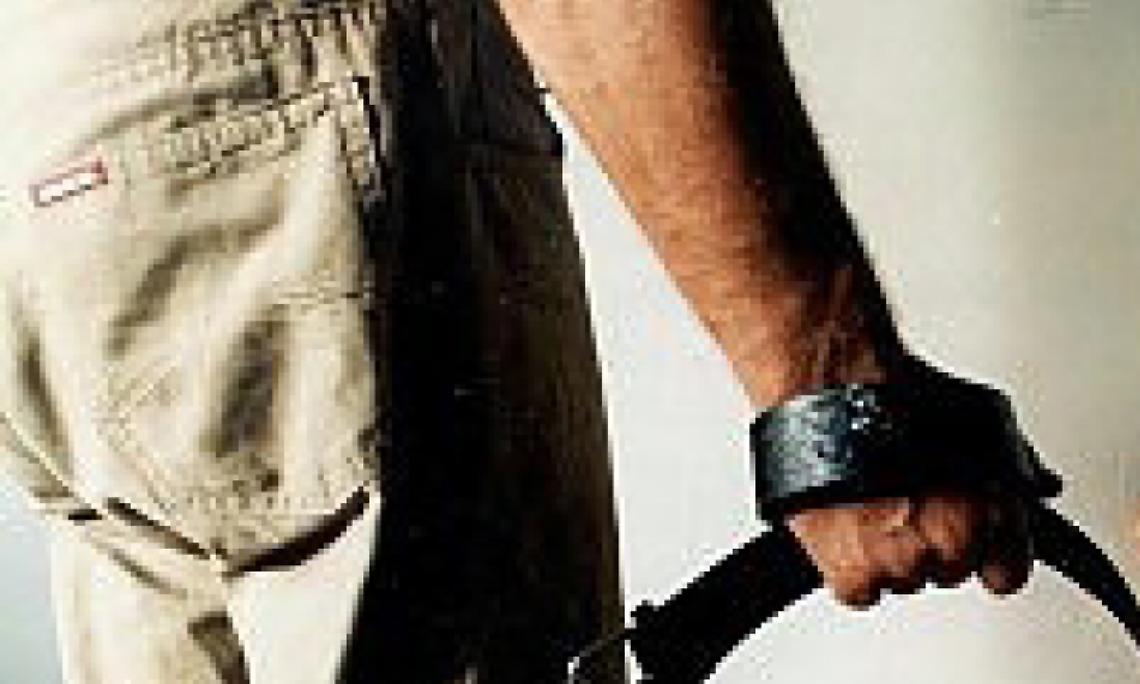 NOVARA. Picchiava i familiari per i soldi della droga, arrestato