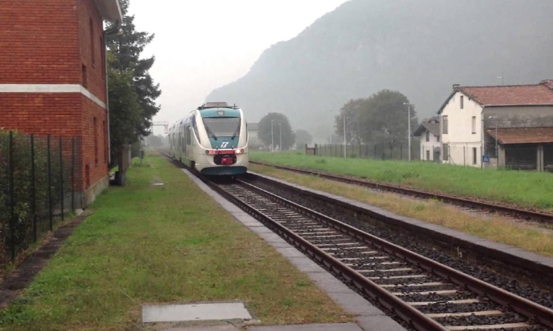 Via libera all’elettrificazione di 66 km della linea ferroviaria Aosta - Ivrea.  Ma a Ivrea si fa finta di niente