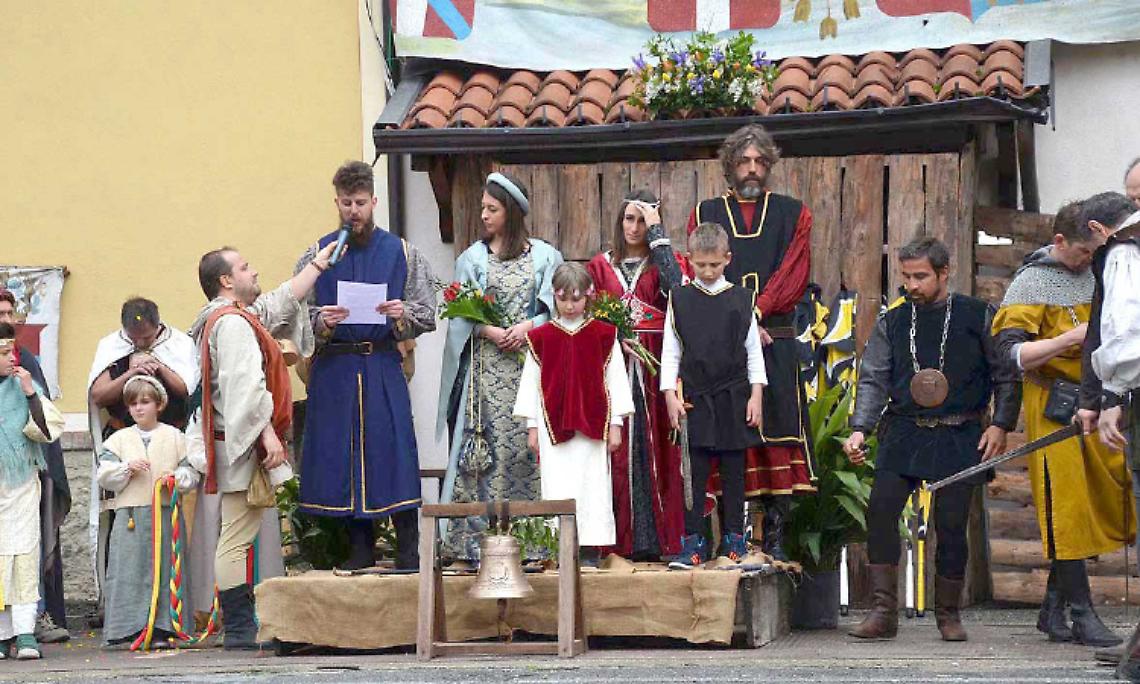 Oglianico "torna" al Medioevo: le Idi di Maggio trasformano il borgo in uno spettacolo unico