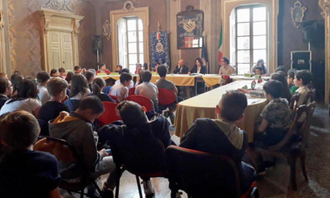RIVAROLO. Consiglio comunale dei ragazzi, i ringraziamenti di Rostagno