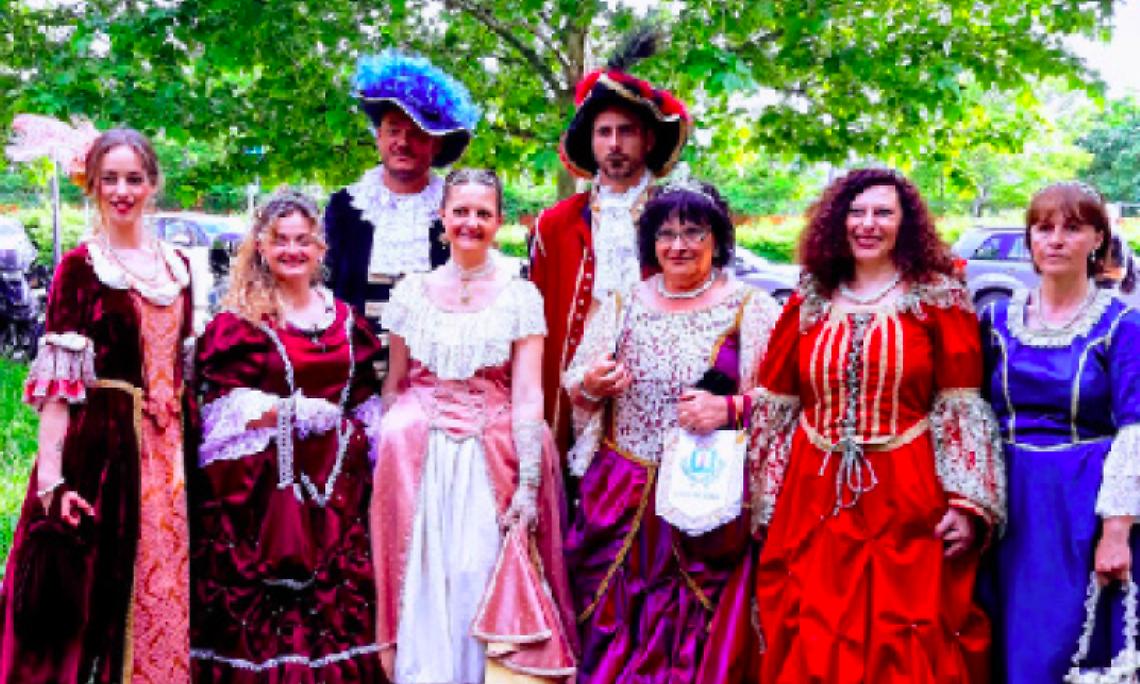 SCIOLZE. Il gruppo storico di Sciolze in  raduno a Parma