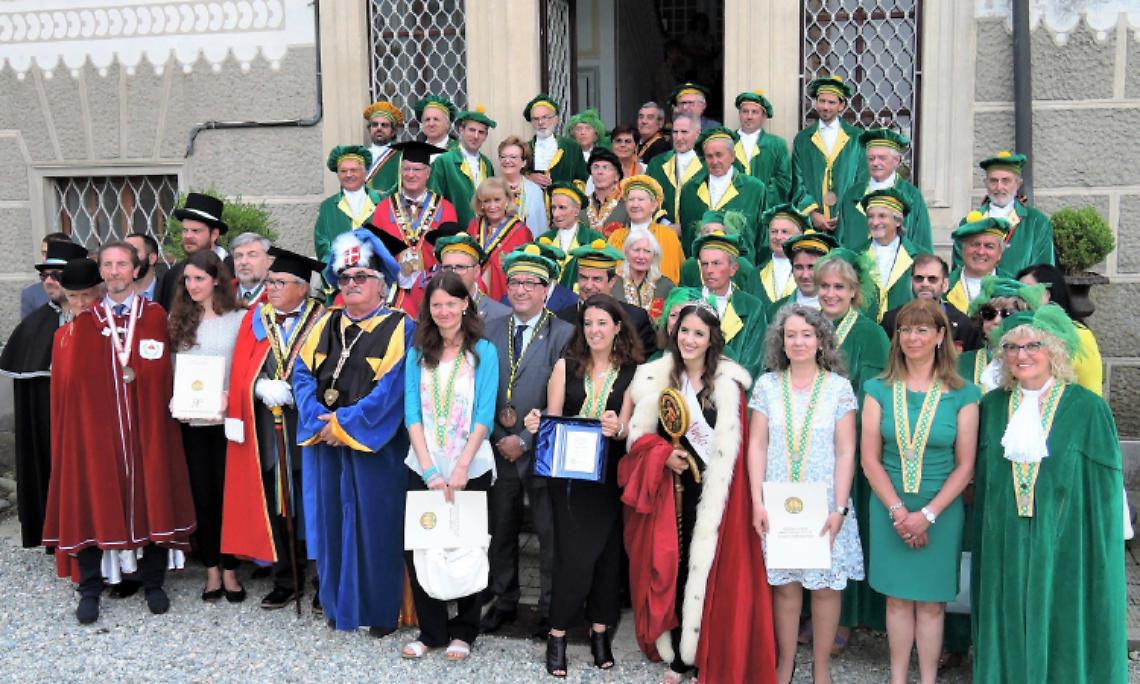 MERCENASCO. La Credenza Vinicola festeggia i suoi 50 anni